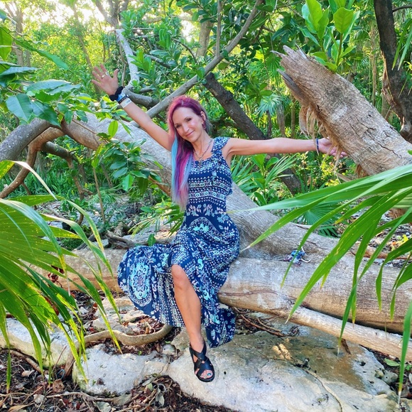 HUGE Spell closet clean out coming!! - Picture 3 of 17